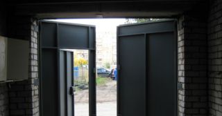 Купить гаражные ворота распашные Шуя, цена от 3873 руб.